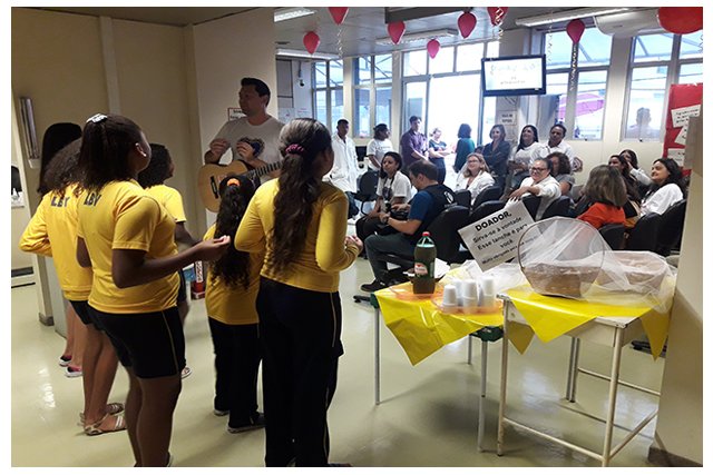 Ações em Juiz de Fora - Coral das Crianças da Legião da Boa Vontade (LBV) fazem apresentação aos candidatos à doação de sangue no Hemocentro Regional de Juiz de Fora - Foto: Divulgação Hemominas