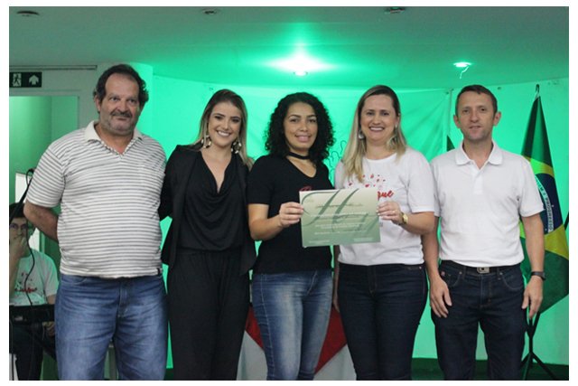 Ações em Juiz de Fora - Diploma de Honra ao Mérito é entregue durante solenidade de diplomação de doadores em Juiz de Fora - Foto: Divulgação Hemominas
